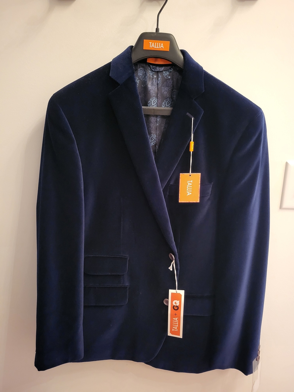 TALLIA Navy Velvet Sport Coat with Notch Lapel